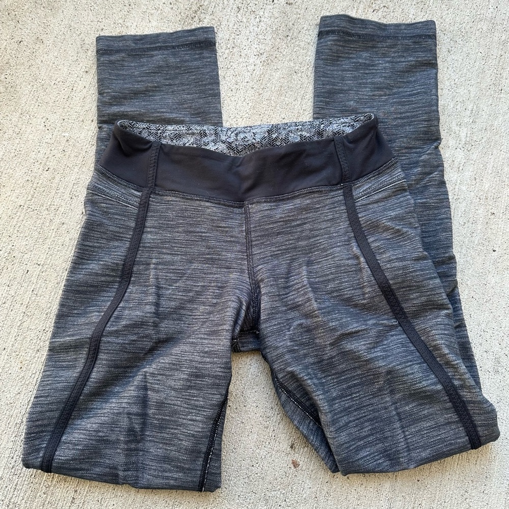Lululemon grey straight flare yoga pants Lululemon Forme Pant size 4